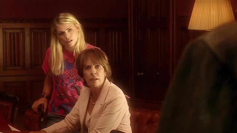Кадры из сериала Доктор Кто (2005)